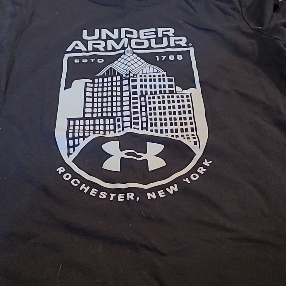 Classic Tshirt Under Armour Large